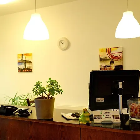 فالديسروه فندق